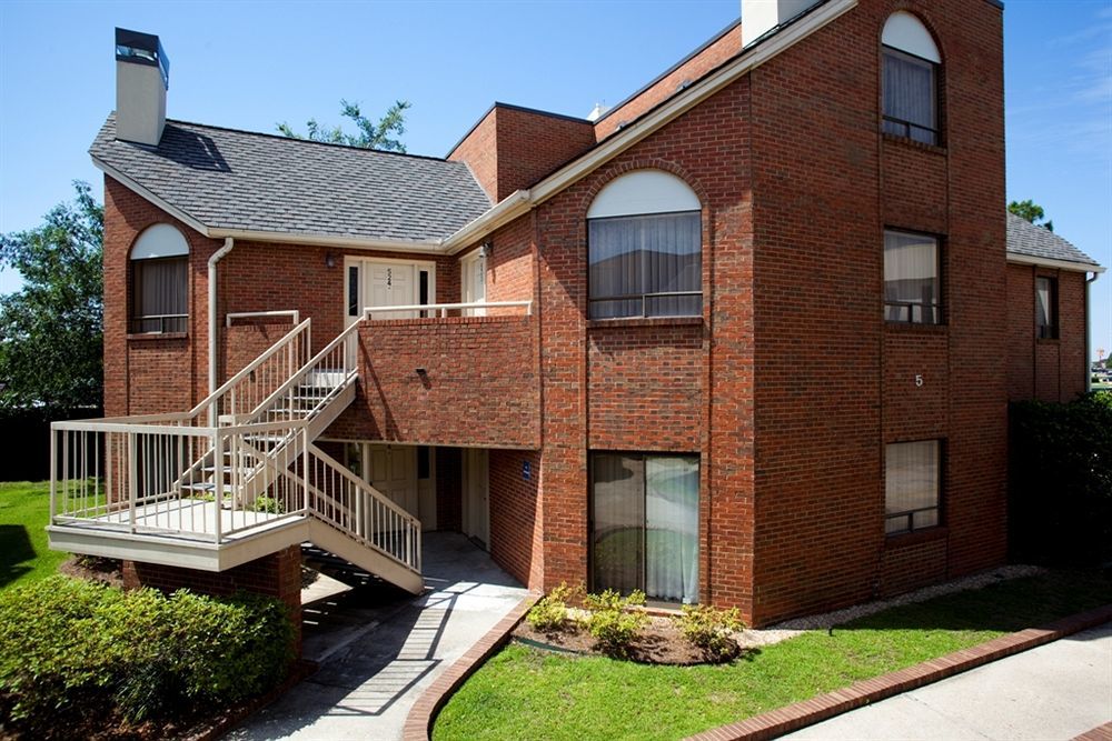 Cloverleaf Suites Baton Rouge Esterno foto