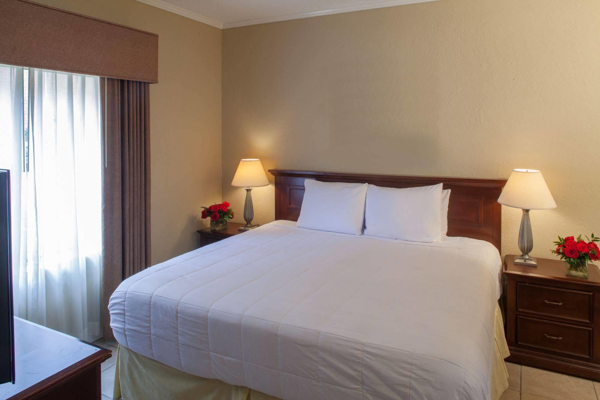 Cloverleaf Suites Baton Rouge Esterno foto