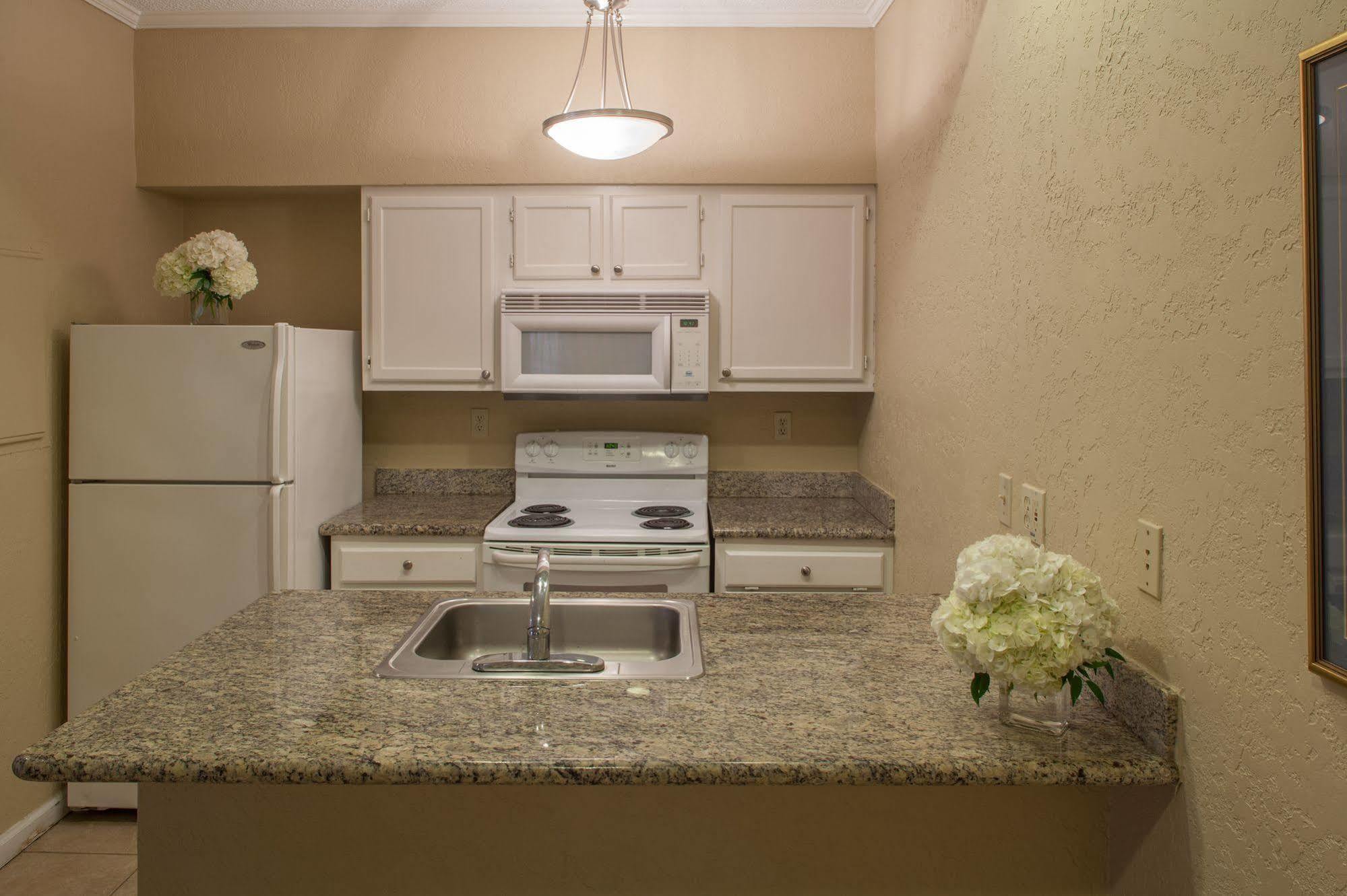 Cloverleaf Suites Baton Rouge Esterno foto