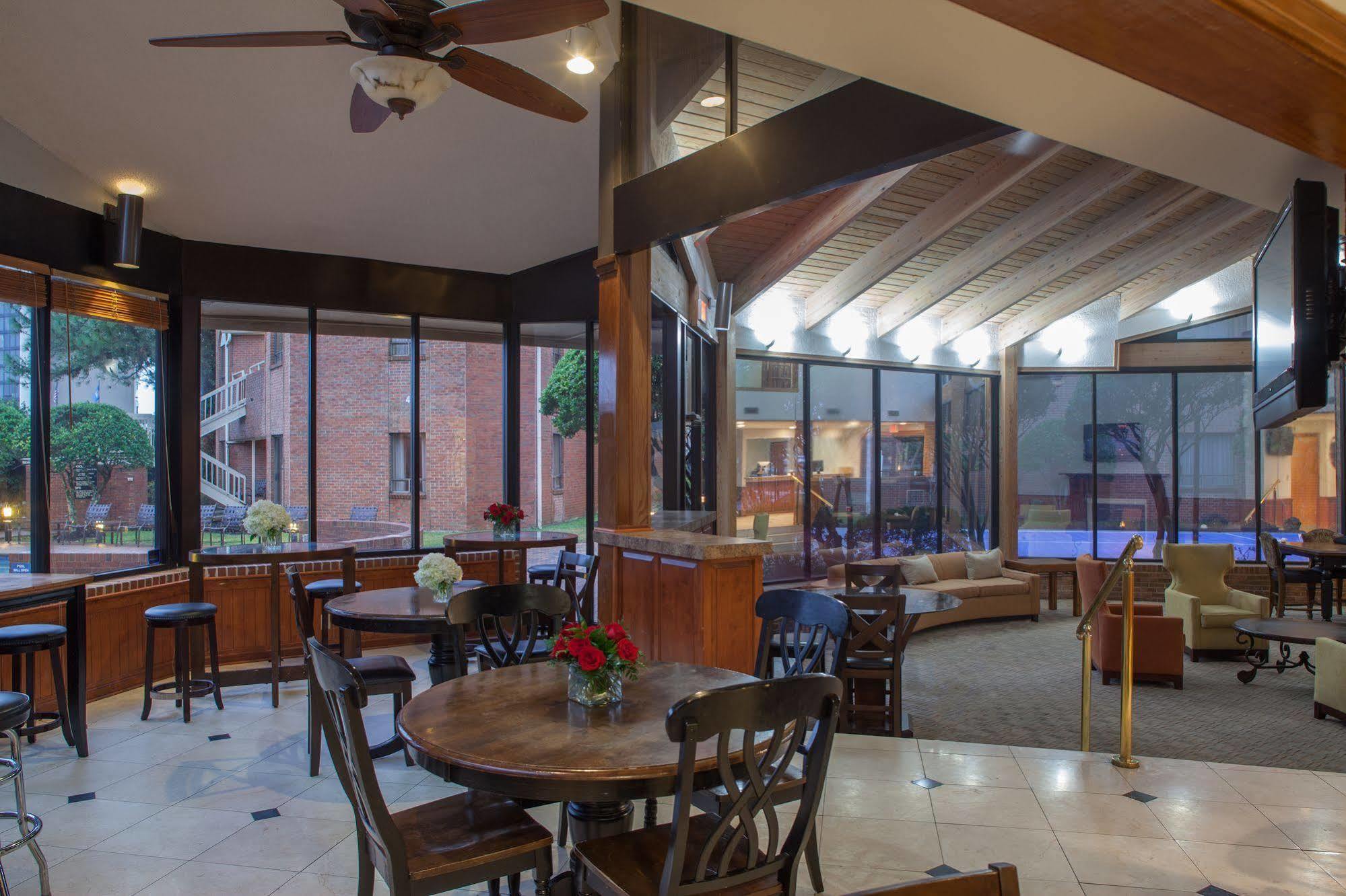 Cloverleaf Suites Baton Rouge Esterno foto