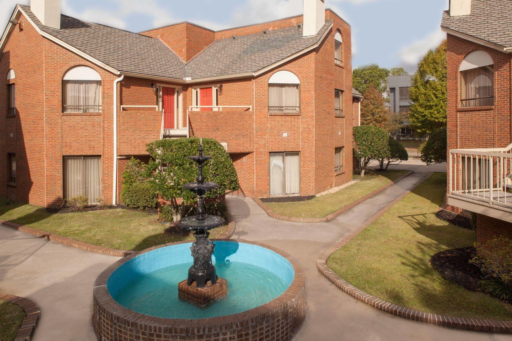 Cloverleaf Suites Baton Rouge Esterno foto
